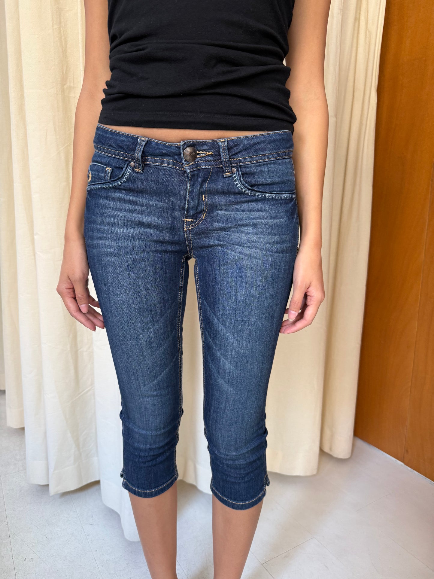 Capri Jeans