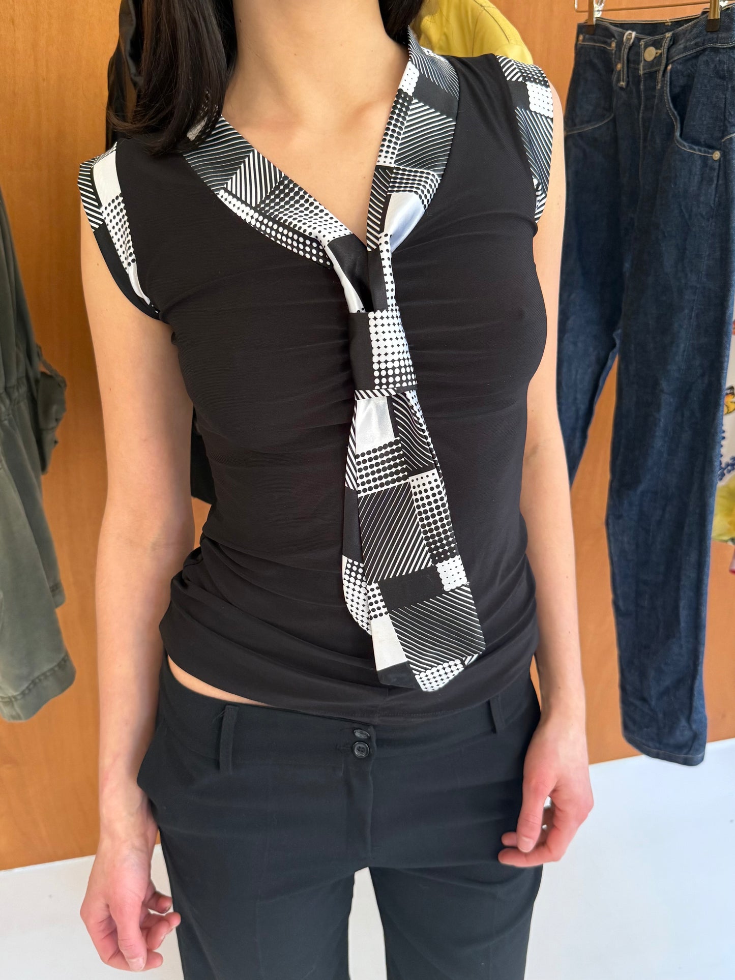Tie Top