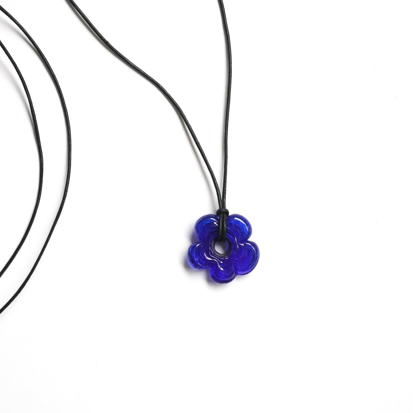 Mini Dark Blue Flower Necklace